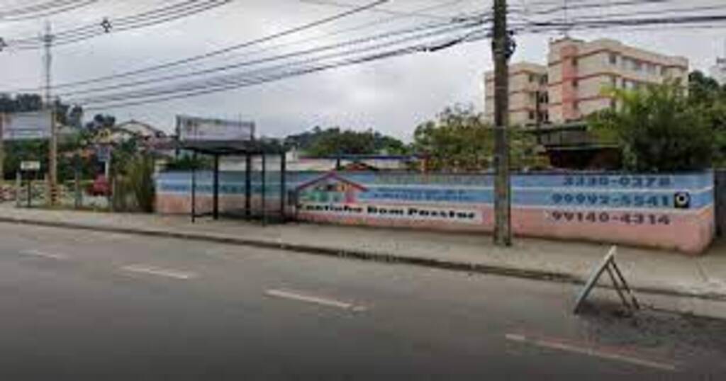 Professora que ajudou alunos em ataque a creche em Blumenau sofre infarto