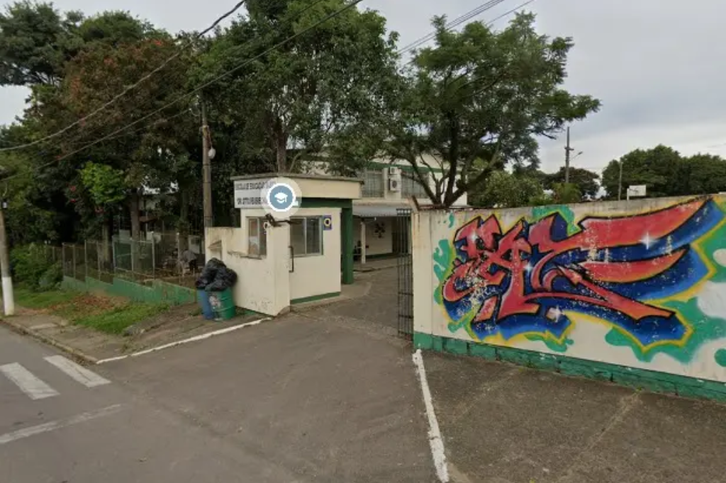  - Fachada da escola: google maps