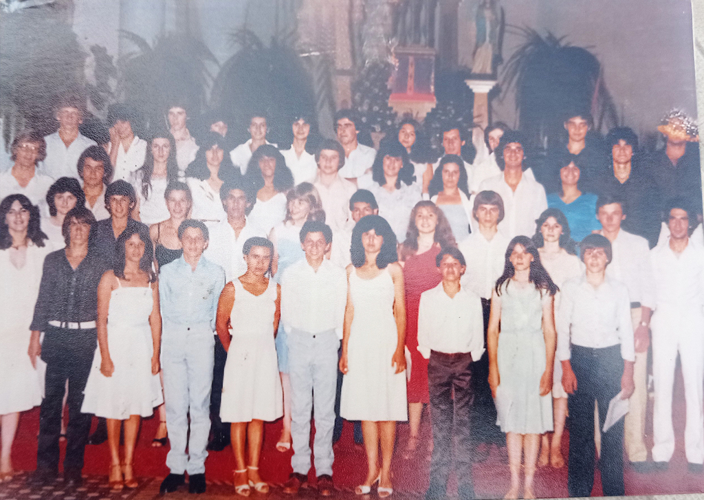 VOLTANDO NO TEMPO
Formatura da 8ª série da Escola Belisário Pena, município de Capinzal (SC)