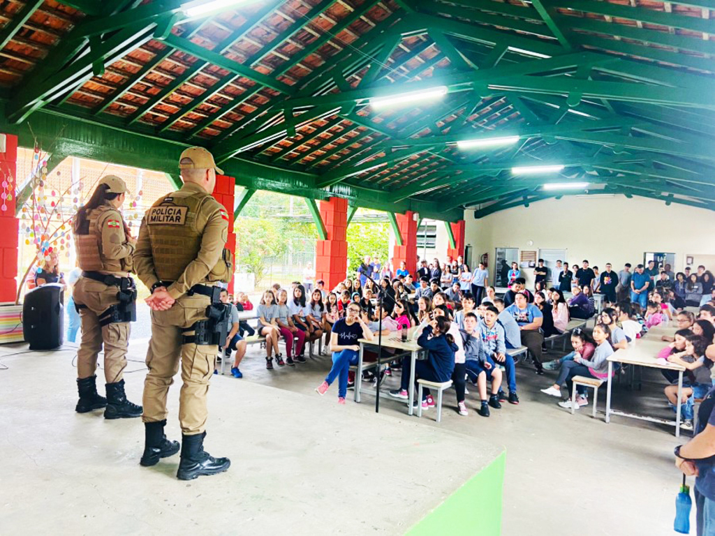 Governo de Santa Catarina intensifica segurança em escolas de todo o estado e esclarece: não há motivo para pânico