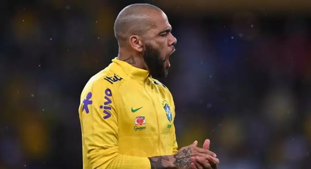  - Daniel Alves com problemas na Justiça. – Foto: R7/Reprodução