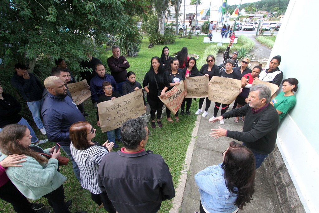 Foto: Jô Folha - DP - Mães já haviam realizado uma manifestação na semana passada