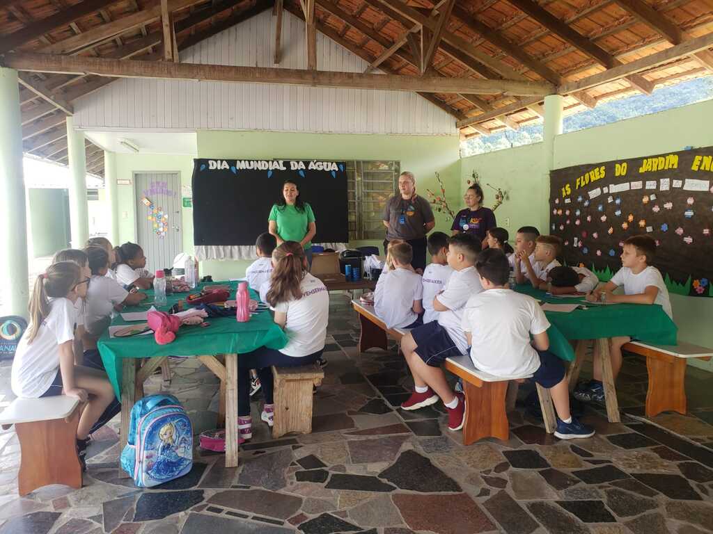 RETORNO DA ESCOLA DO AMANHÃ - PROJETO MAKER