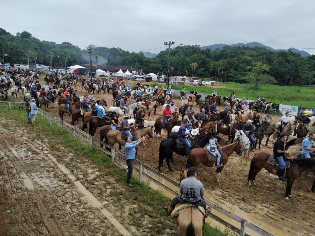 Ribeirão das Pedras é sede da 15ª Cavalgada Entre Amigos