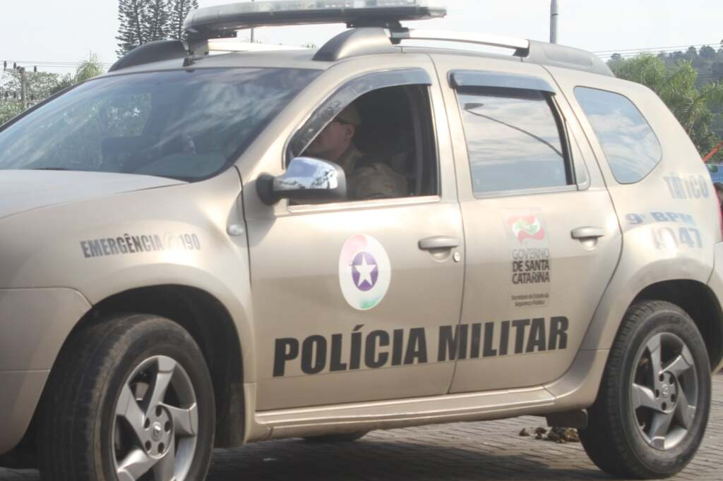 Tráfico de drogas é interceptado pela polícia em Imbituba