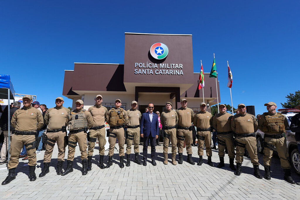 Jorginho Mello inaugura quartel da Polícia Militar em Bocaina do Sul