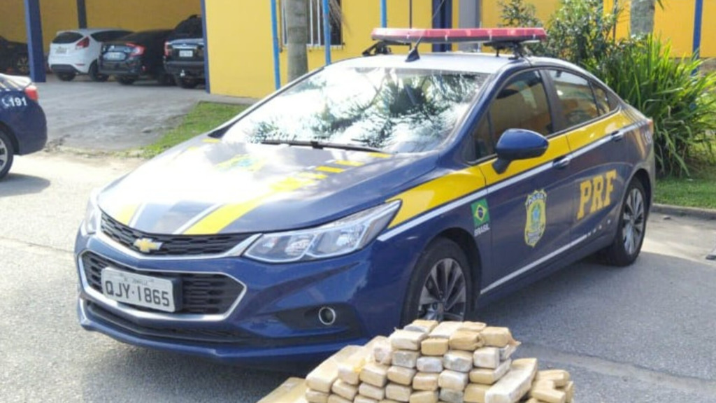 Dupla que transportava 400 quilos de maconha na BR-101 é condenada em Joinville