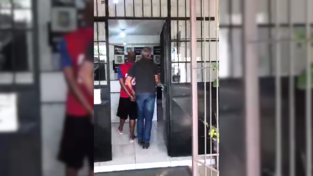 título imagem Suspeito de ingressar em presídio com drogas e celulares é preso em São Sepé