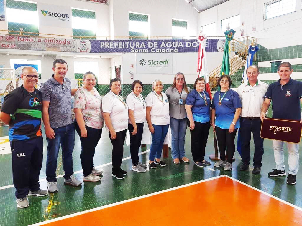 Atletas da Terceira Idade de Capinzal se classificam para a etapa estadual do Jasti em São Bento do Sul
