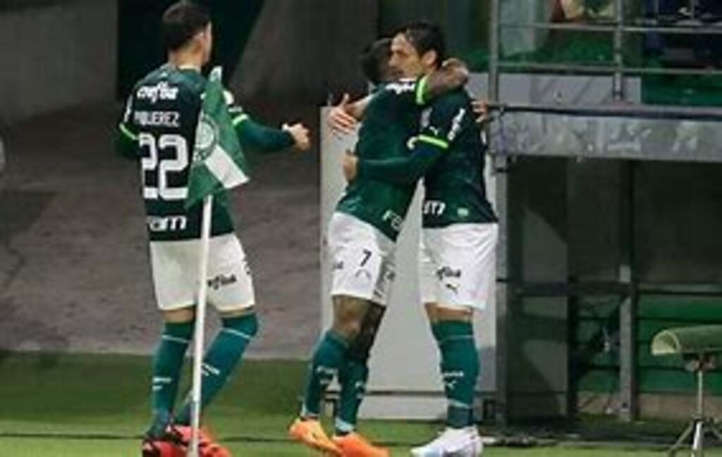 Palmeiras vence Corinthians no Allianz Parque