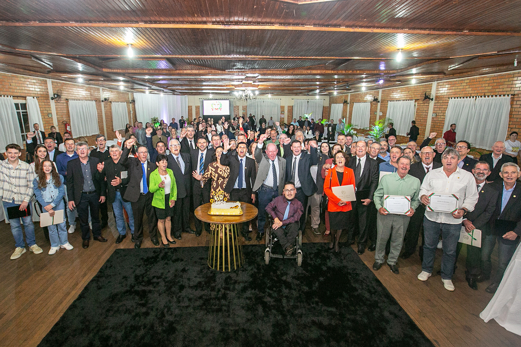 Alesc homenageia município de Ouro pelos 60 anos de emancipação