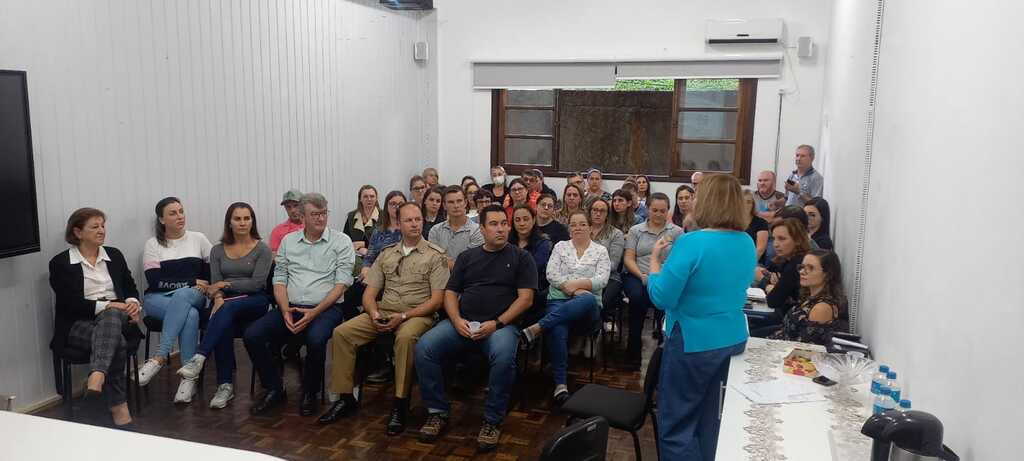 Comitê de Segurança Escolar define ações para as Unidades Escolares da Rede de Ensino de Capinzal