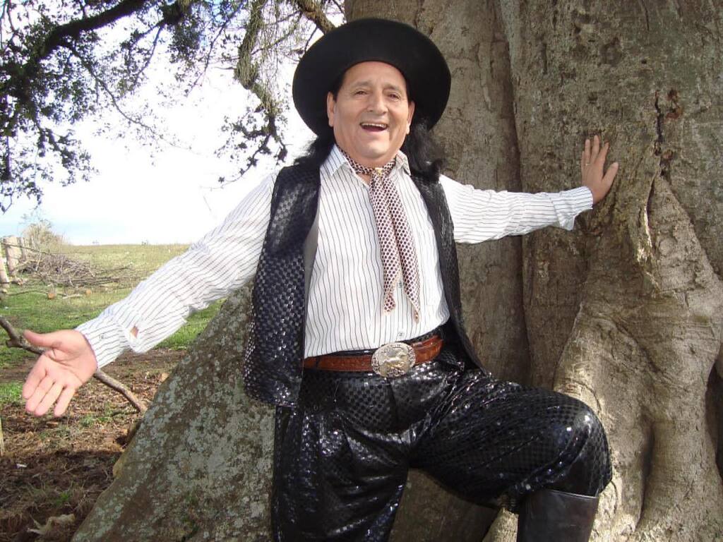 Rio Grande do Sul perde o cantor Velho Milongueiro, aos 83 anos; ícone da música gaúcha