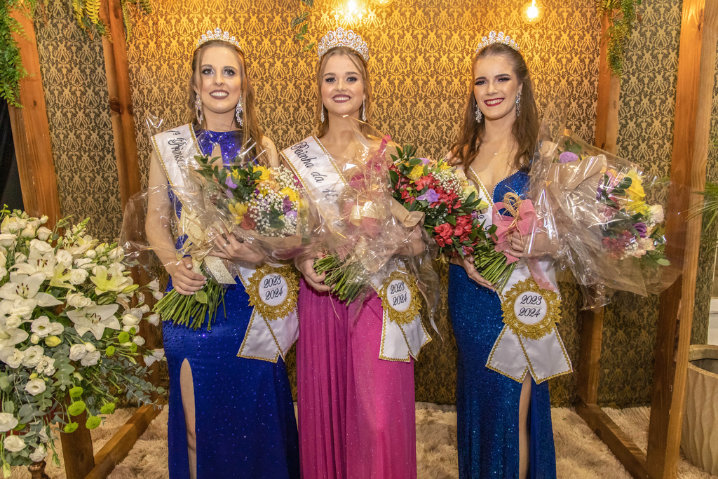 Maísa, Luana e Mariane são as novas soberanas de Tunápolis