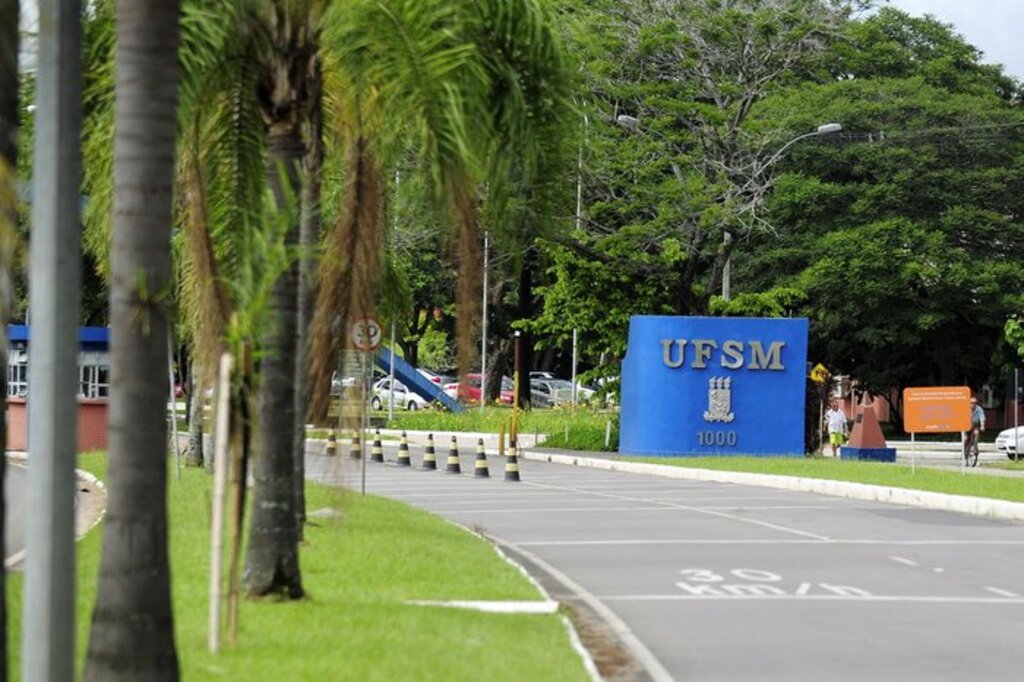 UFSM abre seleção com mais de mil vagas para pós-graduação