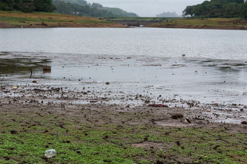 Áreas de alagamento e nível das barragens são monitorados pelo aumento da chuva na região