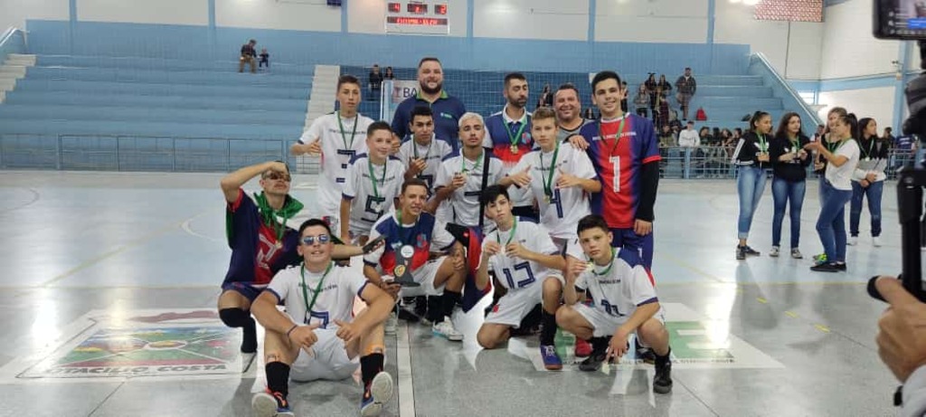 Escola Nossa Senhora de Fátima se consagra campeã do JESC 2023 na modalidade futsal