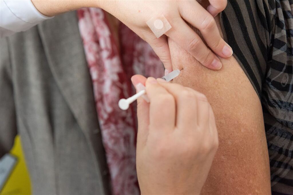 Mais de 2 mil doses contra a gripe são aplicadas durante vacinação em Santa Maria