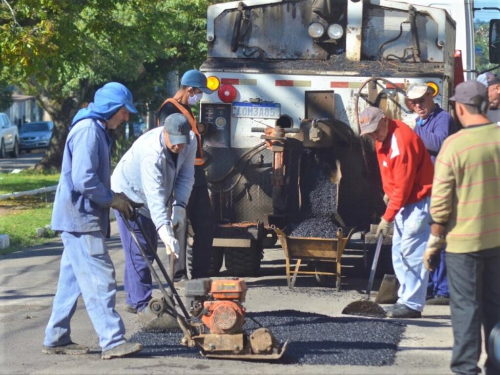 Ações de manutenção nas ruas do município são realizadas em Santa Maria desde segunda-feira