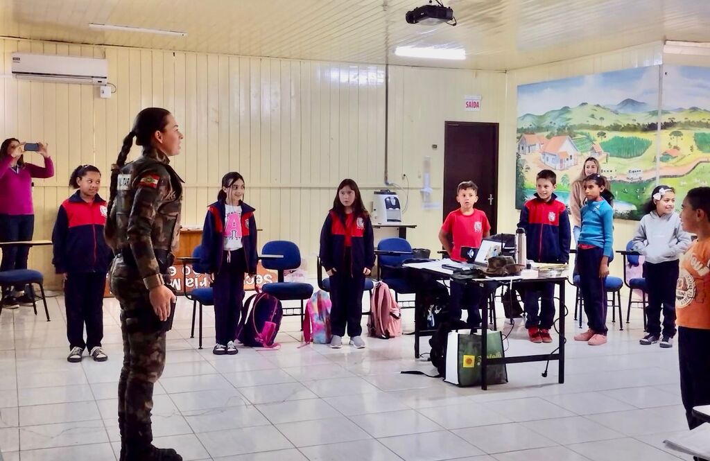 Polícia Ambiental dá início às aulas do Programa Protetor Ambiental Criança, em Urupema