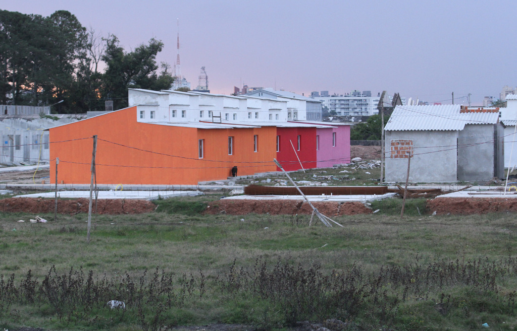 Obras na Estrada do Engenho avançam, gerando expectativa em moradores