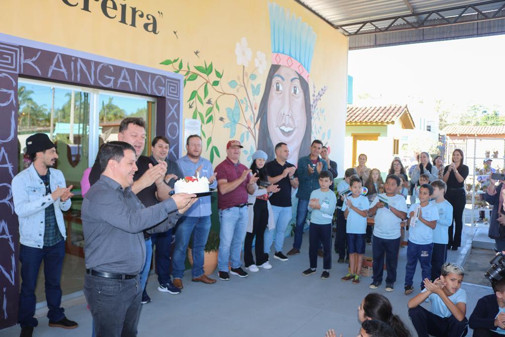 SECRETARIA DE CULTURA DE PRAIA GRANDE INAUGURA A ESTAÇÃO DE ARTESANATO ARINA PEREIRA