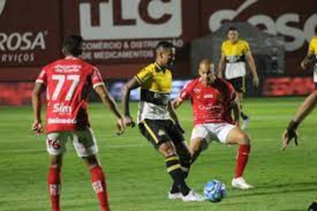 Criciúma segura empate com Vila Nova pela Série B