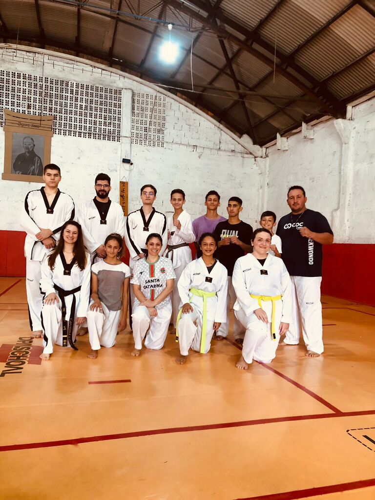 https://suitacdn.cloud-bricks.net/fotos/758519/file/desktop/Camping%20de%20Taekwondo%20da%20Serra%2003.jpeg?1684160006