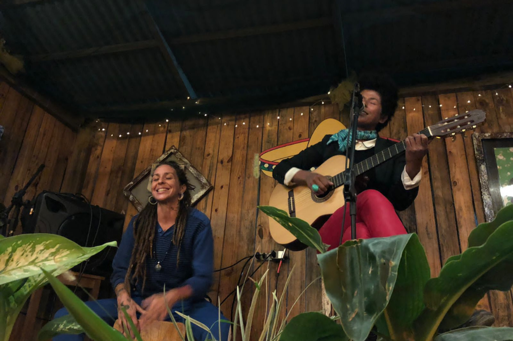 Encontro musical promove artistas locais em Garopaba