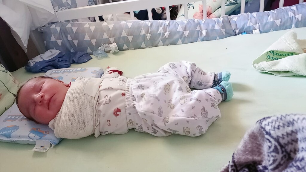 Mãe relata lesão de bebê durante parto em Canguçu