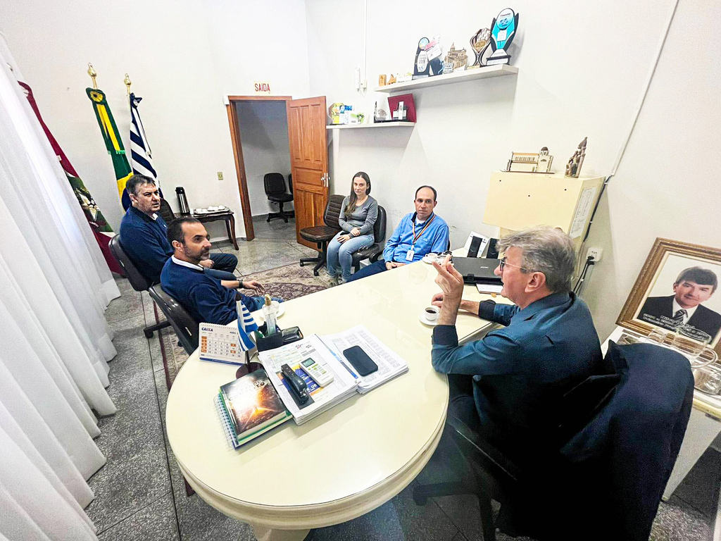 Prefeito e Secretária de Planejamento de Capinzal recebem a visita da equipe da Usina Hidrelétrica de Machadinho