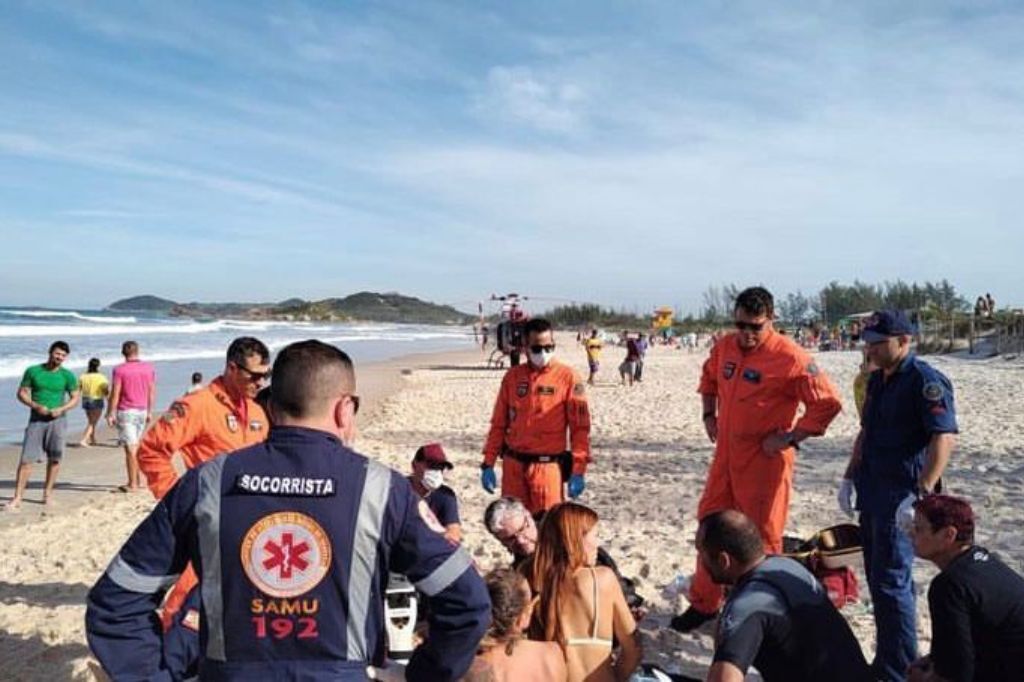 Tragédia: homem morre afogado durante prática de surf na Praia da Ferrugem