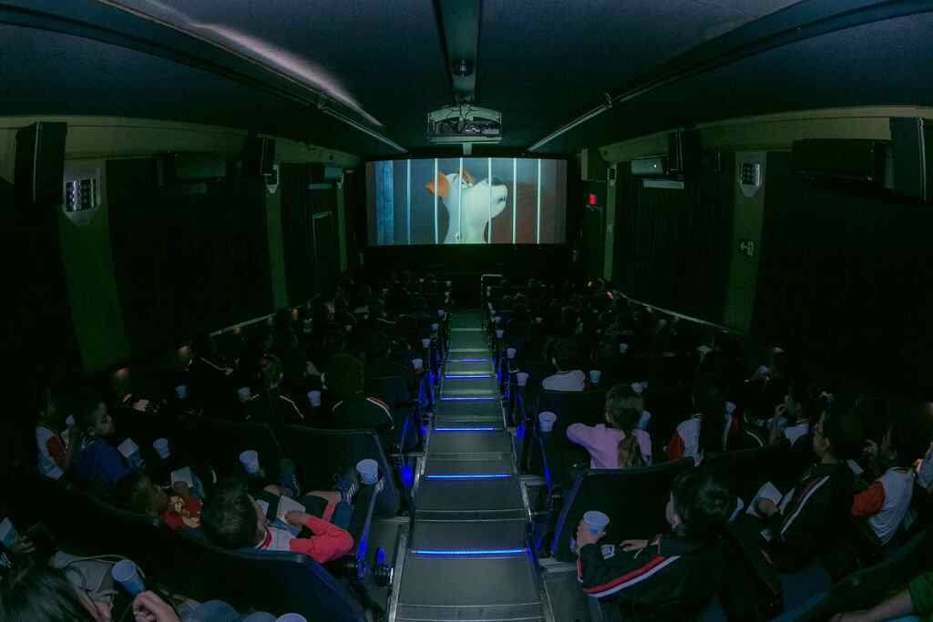 Divulgação - DP - Estruturado em um caminhão, o cinema móvel visa ampliar o acesso aos equipamentos culturais