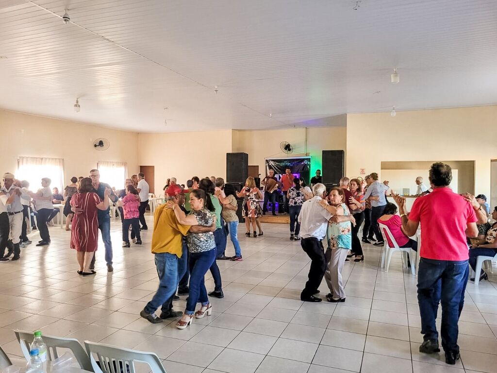 INTEGRAÇÃO ENTRE OS GRUPOS DA MELHOR IDADE DE PRAIA GRANDE E NOVA VENEZA