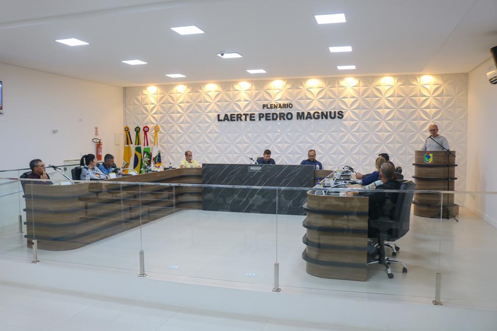 PROJETOS E INDICAÇÕES IMPORTANTES SÃO APROVADOS NA CÂMARA DE SÃO JOÃO DO SUL