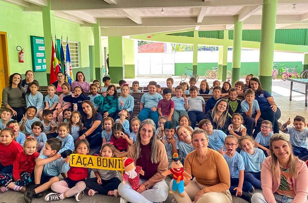 ASSISTÊNCIA SOCIAL REALIZA ATIVIDADES ALUSIVAS AO MAIO LARANJA EM PRAIA GRANDE