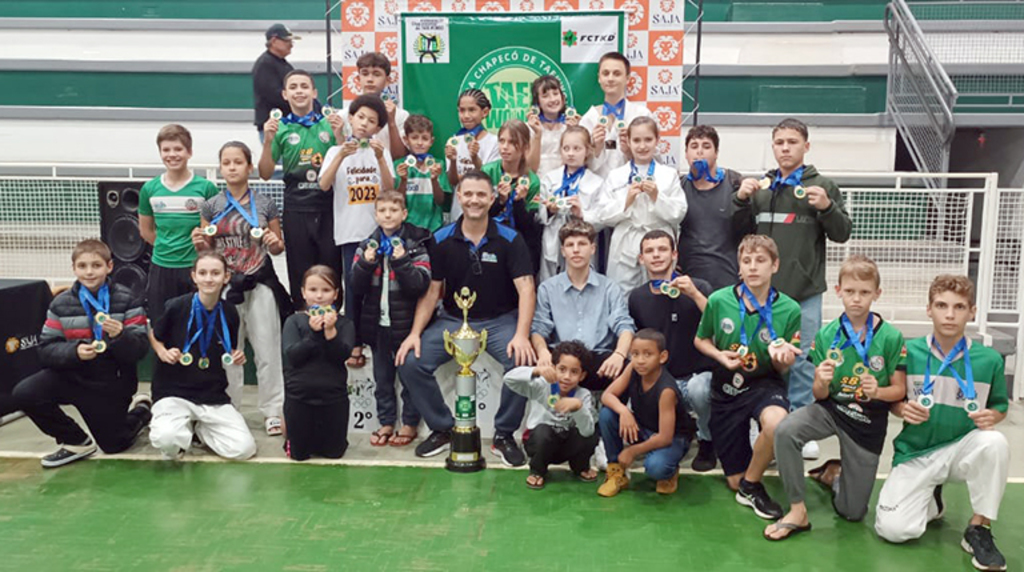  - Taekwondo foi campeão geral na Copa Chapecó