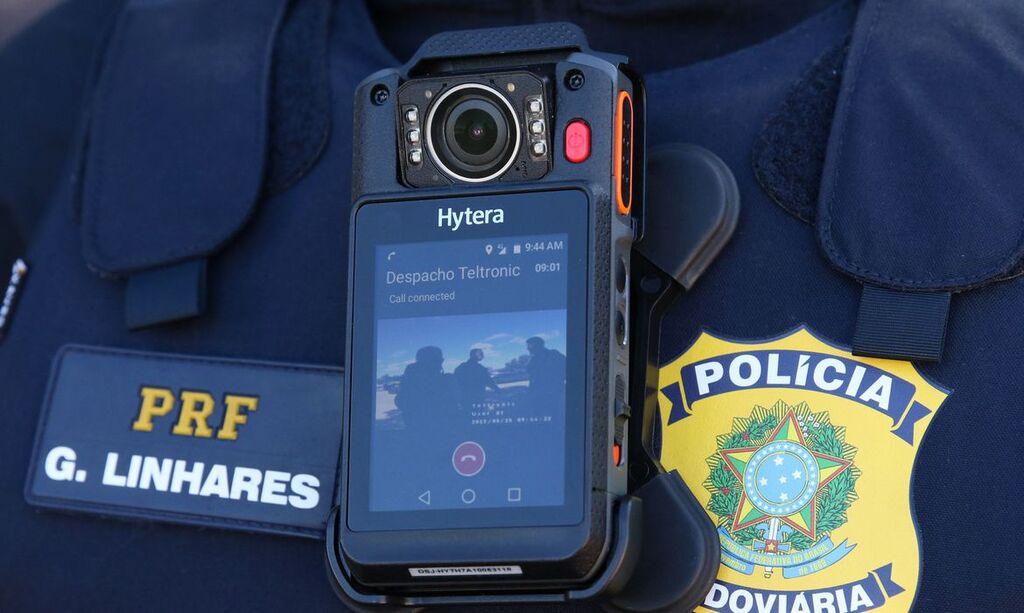 Policiais rodoviários federais usarão câmeras corporais