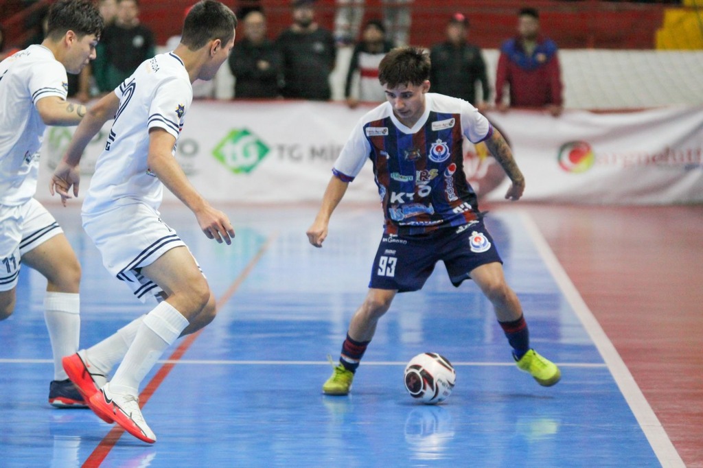 Uruguaianense estreia em casa na Liga Gaúcha de Futsal
