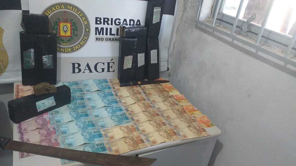 BM efetua prisão por tráfico de drogas em Bagé