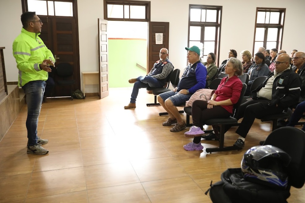 São Francisco do Sul: Agentes de segurança nas portaria das escolas iniciam dia 1º e junho