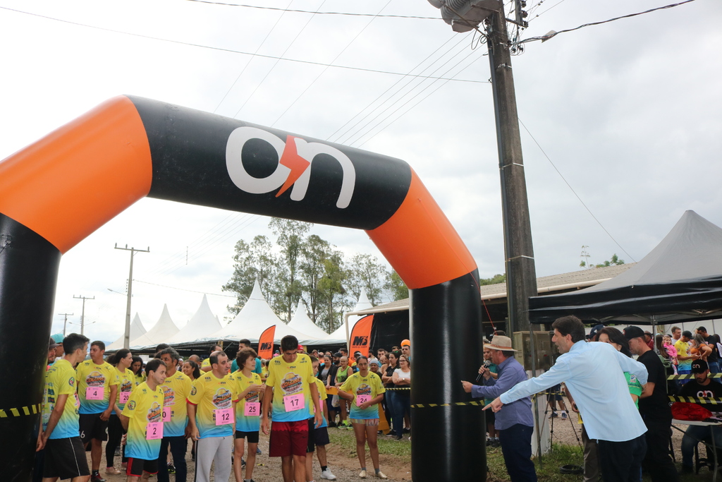 2° CORRIDA SERTÃO RUNNING DA XIII FESTA DO COLONO E II FEIRA AGROPECUÁRIA FOI UM SUCESSO