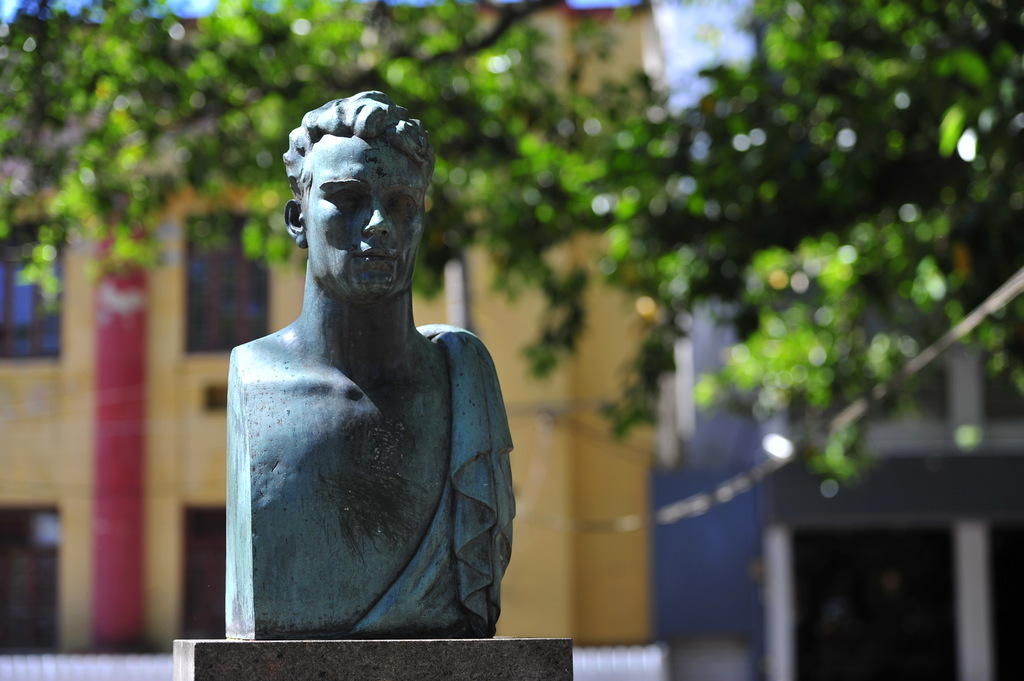 Foto: Gabriel Haesbaert (Arquivo Diário) - O busto em bronze, criado pelo italiano Victor Brecheret, ficava na Praça Saldanha Marinho