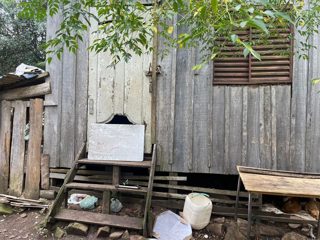 Homem é morto a facada dentro de casa em Júlio de Castilhos