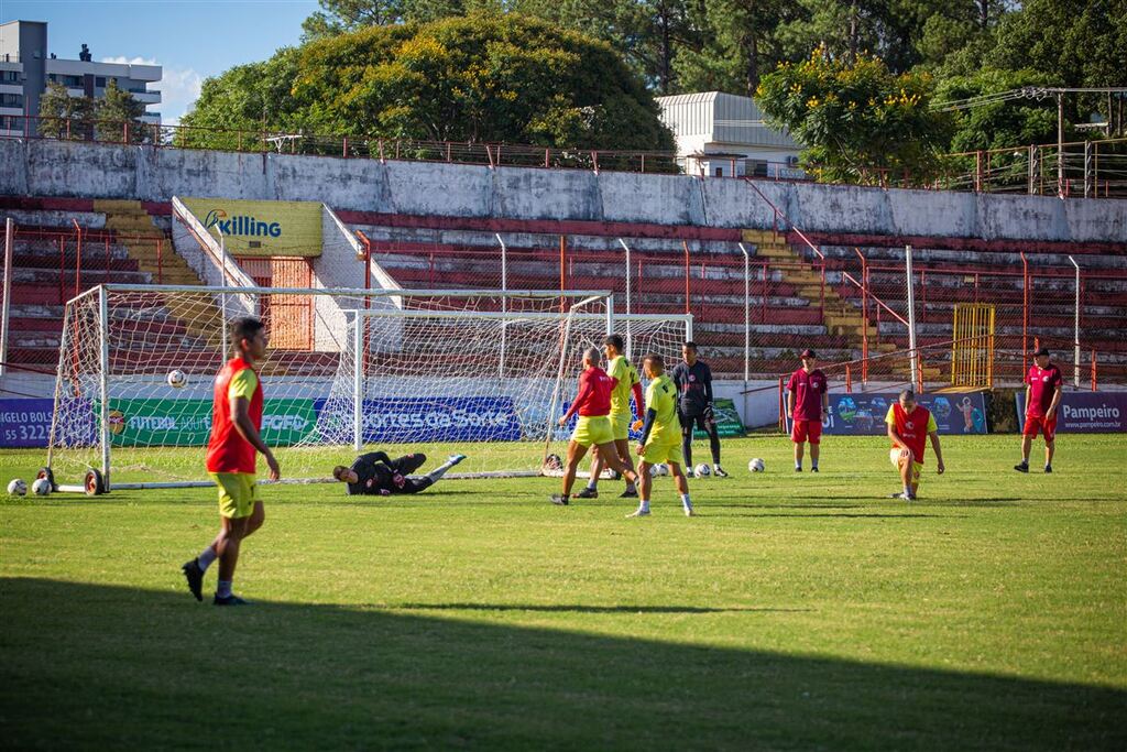 Jogo do Inter-SM contra o Guarany de Bagé é antecipado para o sábado