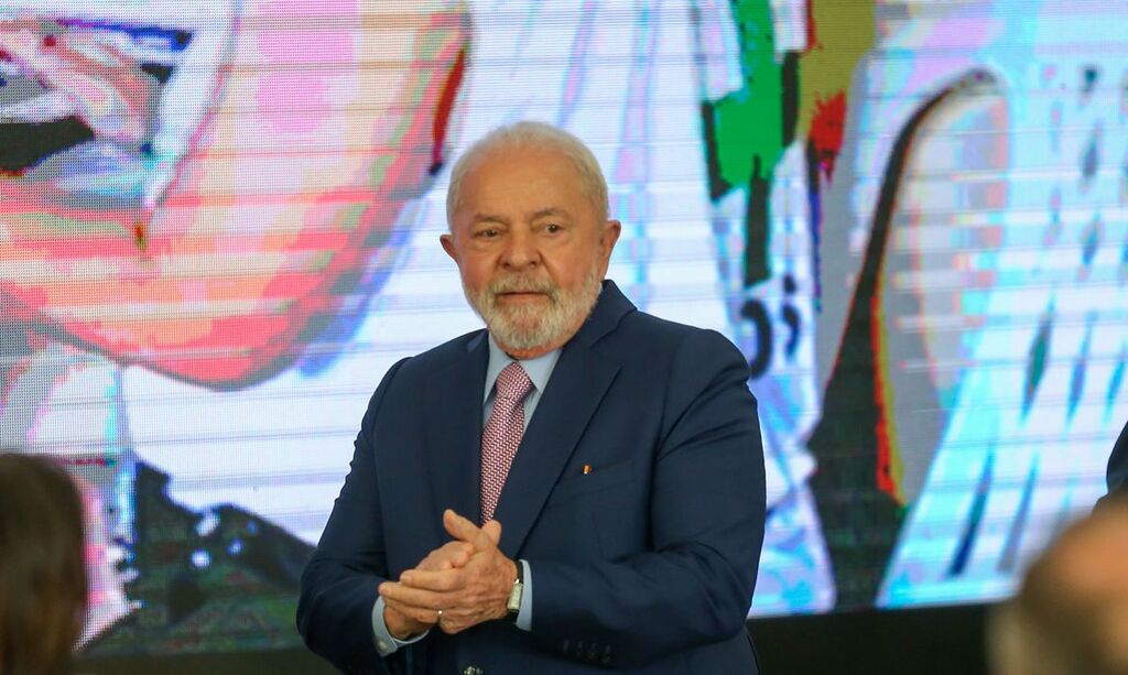 Lula diz que não vai privatizar empresas públicas