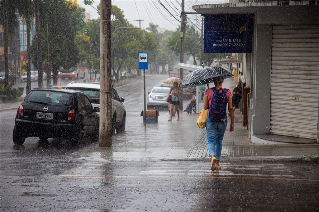 Previsão do tempo: semana começa com sol, mas instabilidade retorna a partir de terça-feira