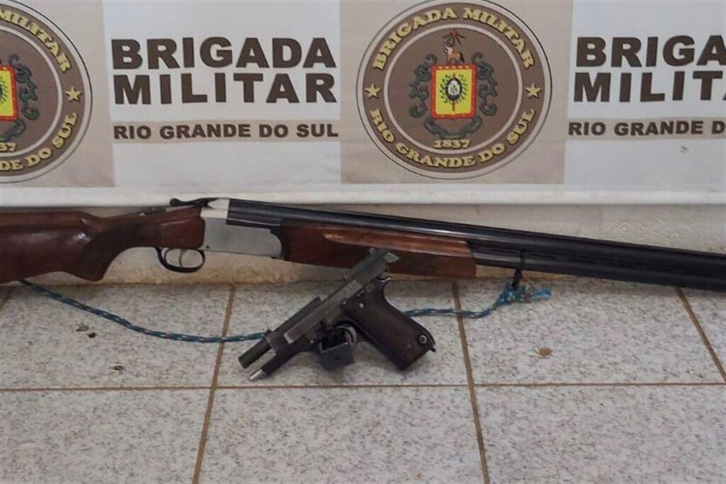 Homem é preso por porte irregular de arma e ameaça em São Martinho da Serra