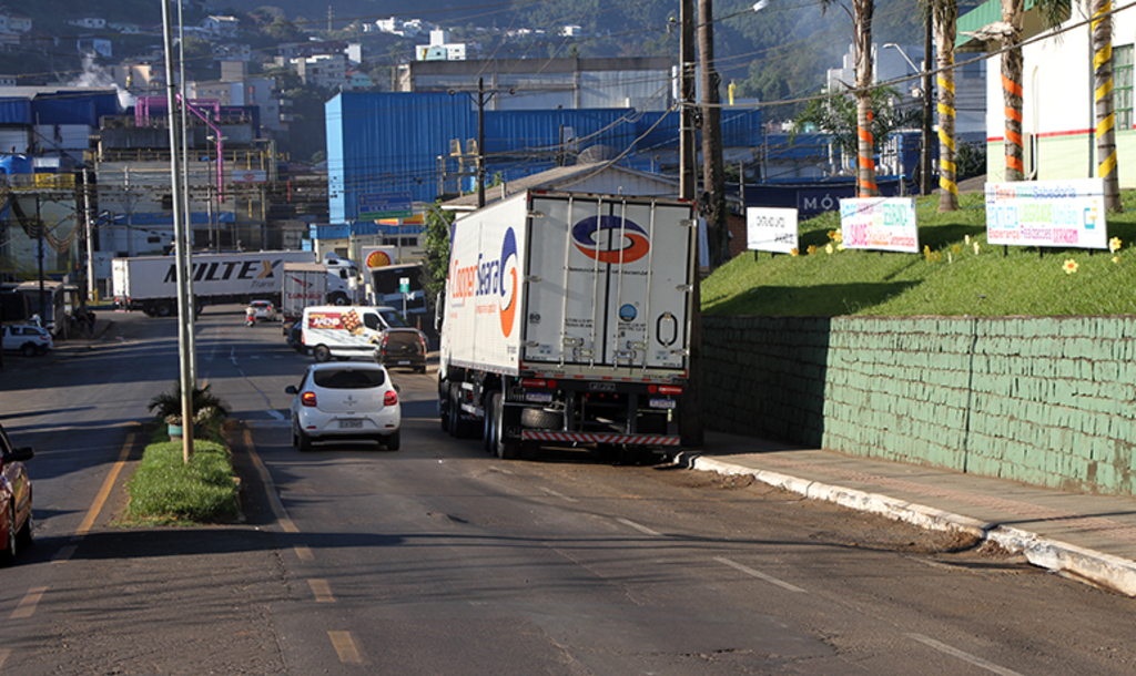  - Na Avenida Paludo será instalado um trevo alemão