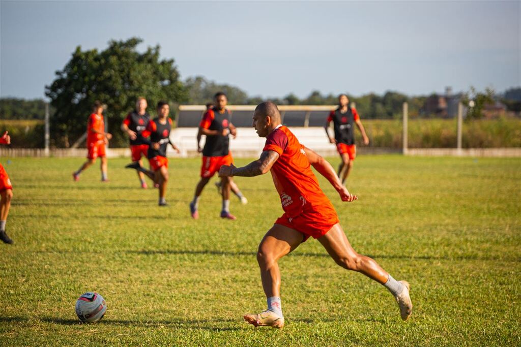 Com grupo quase completo, Inter-SM se prepara para o primeiro amistoso